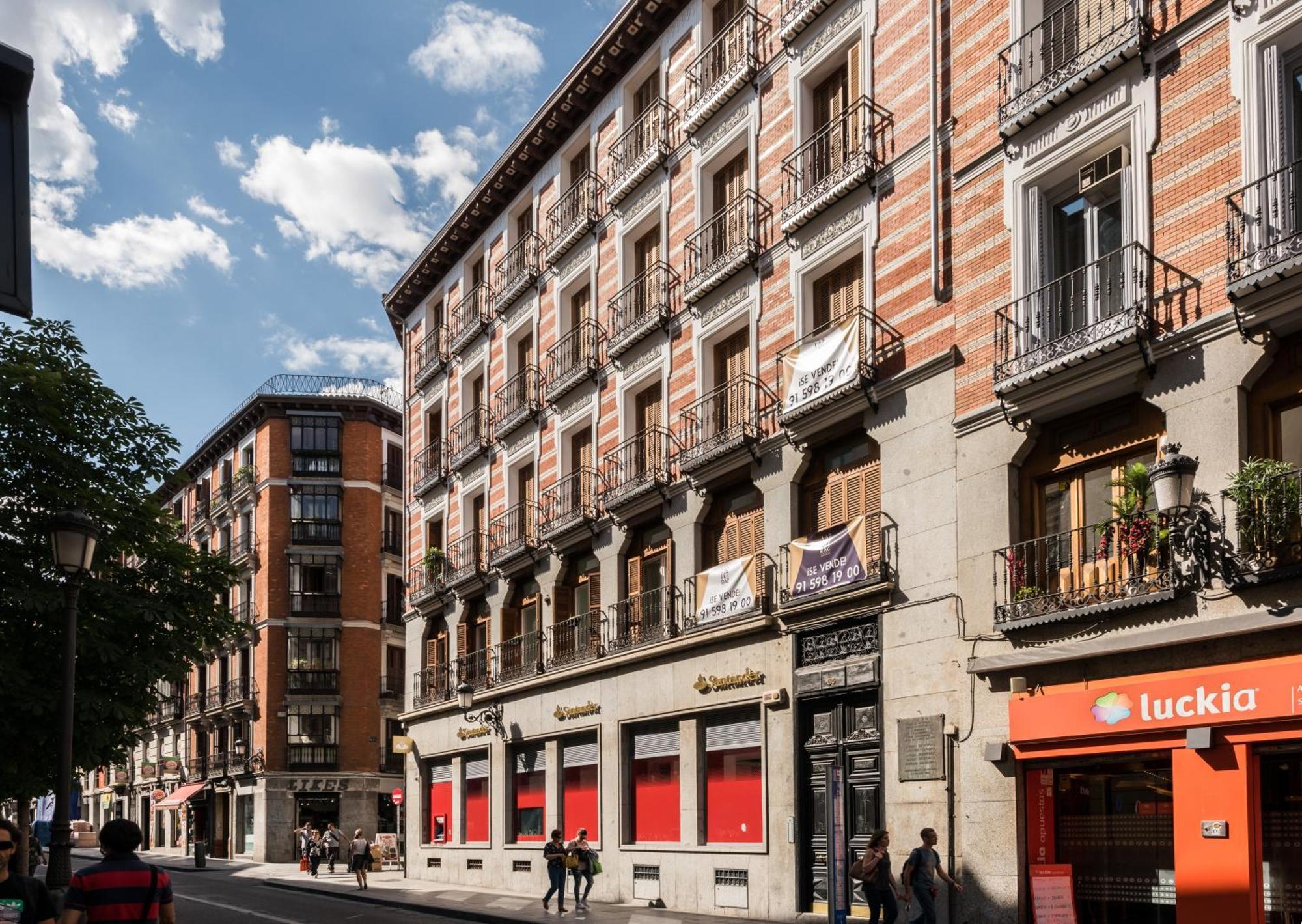 Atocha Museos - Barrio De Las Letras Madrid Exterior photo